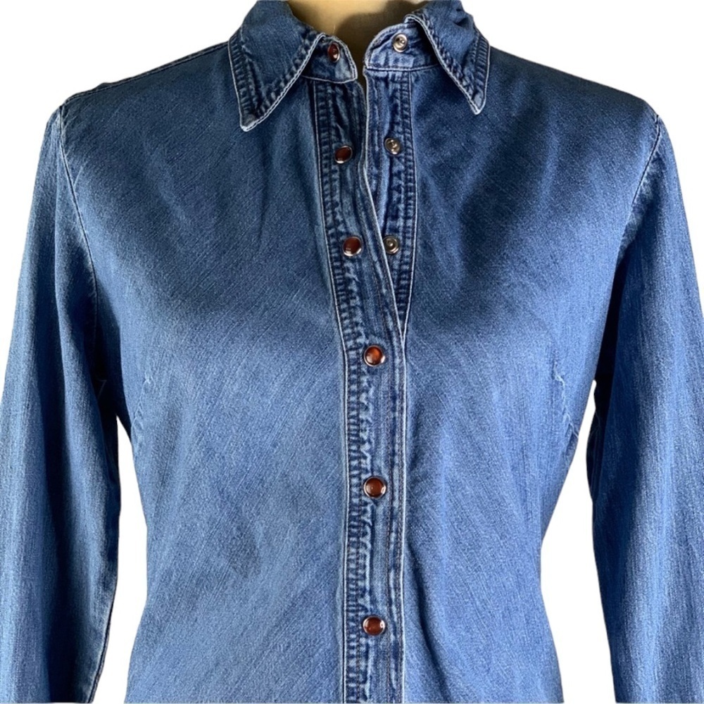 Express Bleus Denim Shirt with Gorgeous Red Pearl Snaps Size X-Small EUC